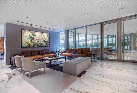 Apartamento T2 com varanda, estacionamento no Condomínio Infinity