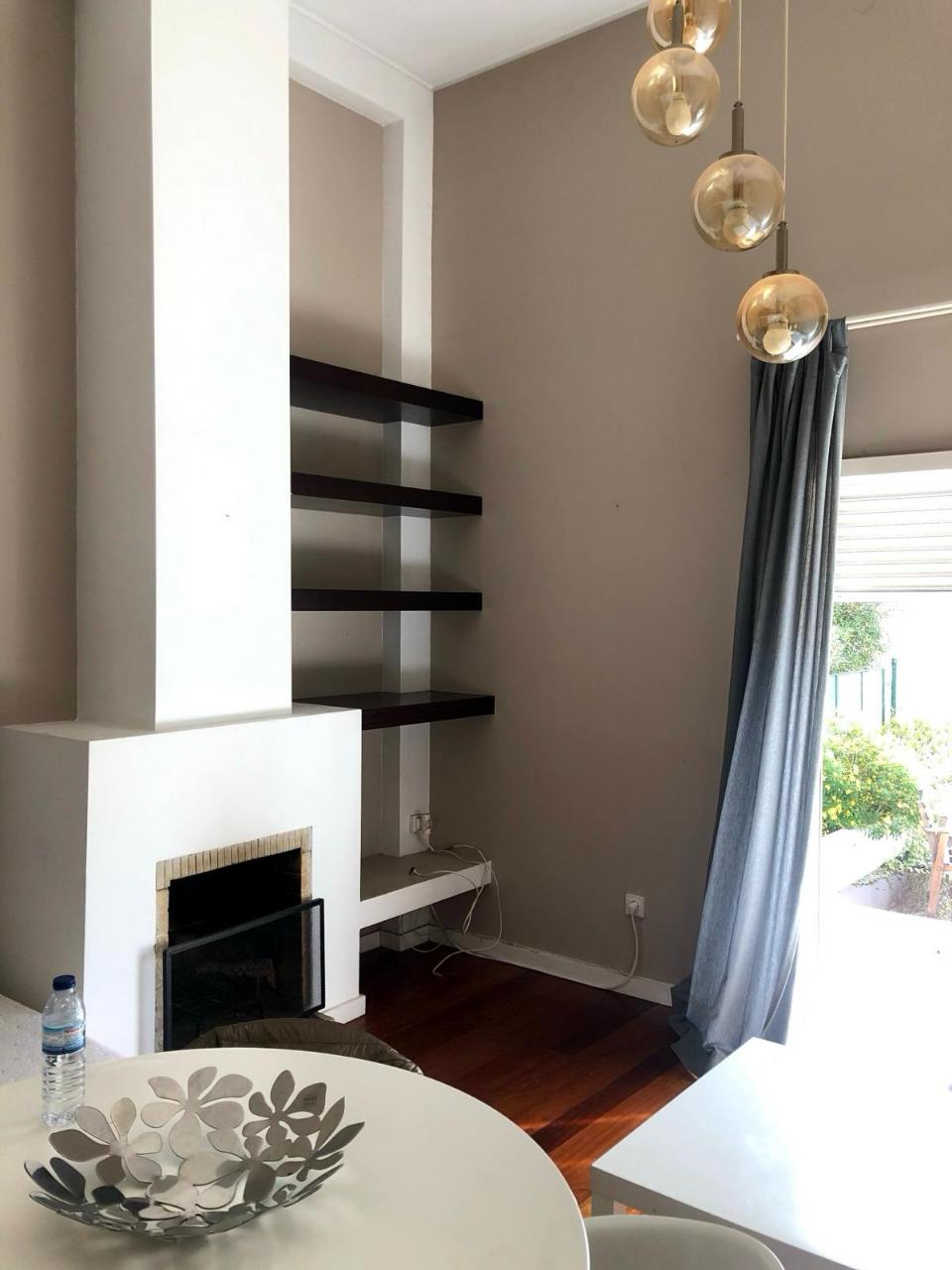 T1 com Garagem e Terraço numa rua sossegada perto do Mar