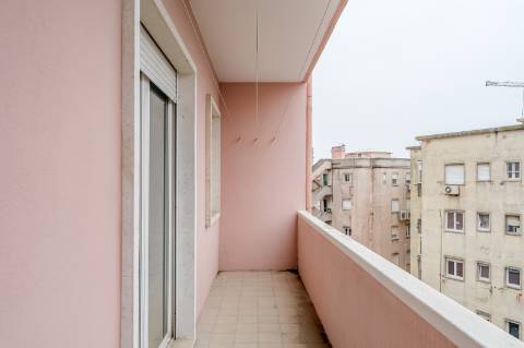 Apartamento T4+1 na Estrela