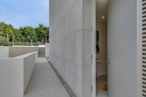 Moradia V4 com piscina para venda na Foz; Porto