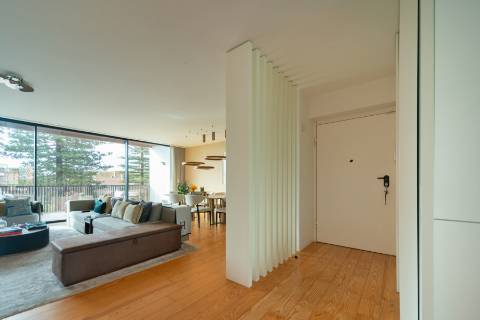 T2 (suites) com terraços, garagem e vista rio no empreendimento Villa Garcia!