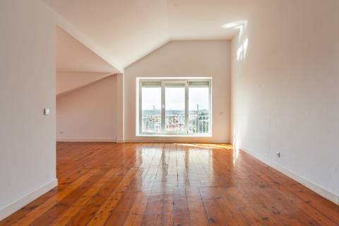 Charmoso apartamento T2 no Príncipe Real, com vistas verdadeiramente deslumbrantes.