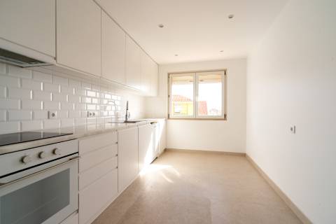 Charmoso apartamento T2 no Príncipe Real, com vistas verdadeiramente deslumbrantes.