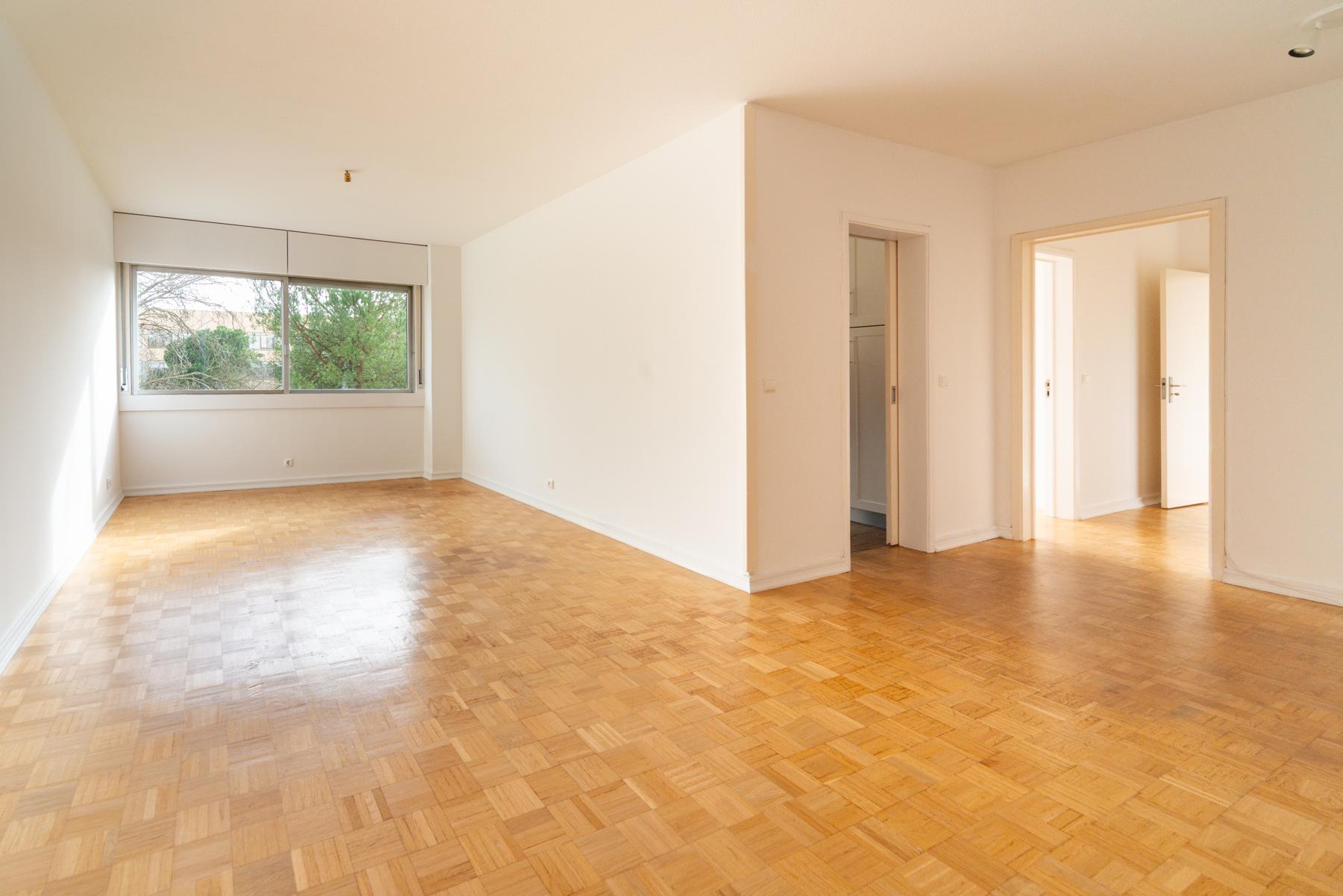 Apartamento T2 com lugar de garagem na Quinta da Luz