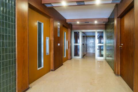 Apartamento T2 com lugar de garagem na Quinta da Luz