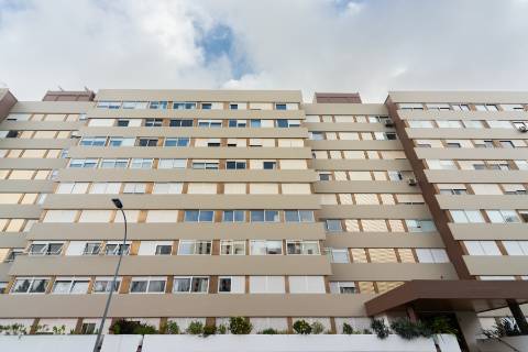 Apartamento T2 com lugar de garagem na Quinta da Luz