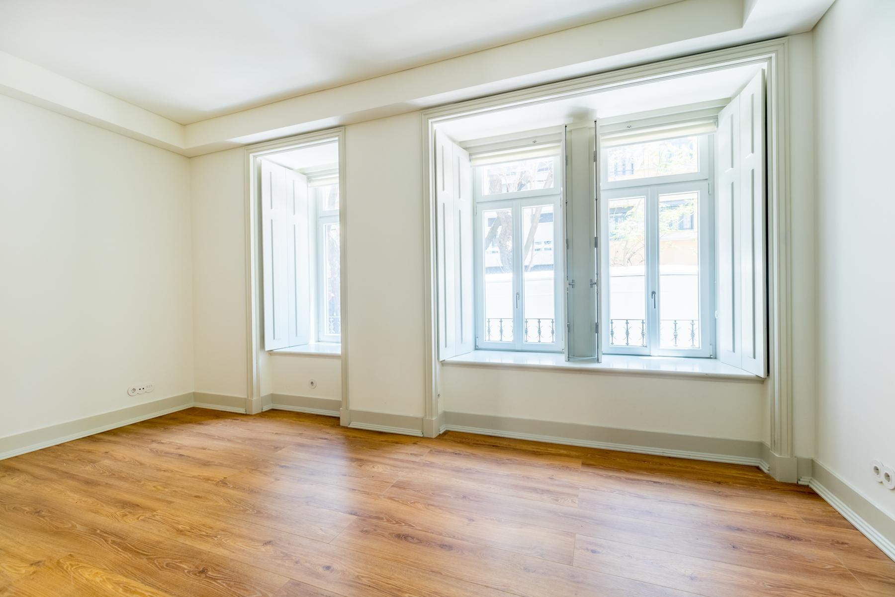 Apartamento T2 com jardim privativo, no Saldanha