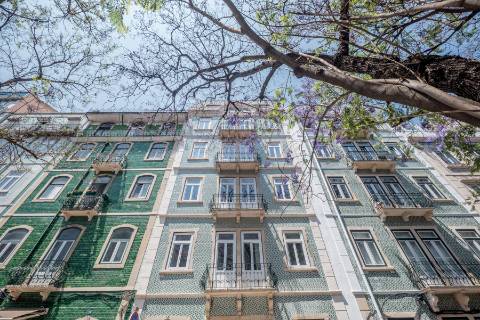 Apartamento T2 com jardim privativo, no Saldanha