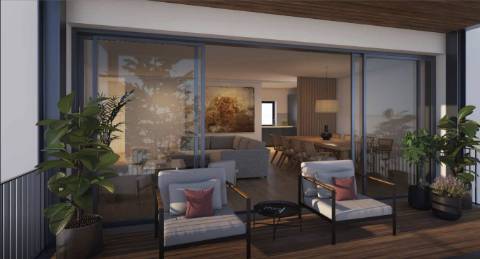 Apartamento T3 com varanda e estacionamento na Estrela