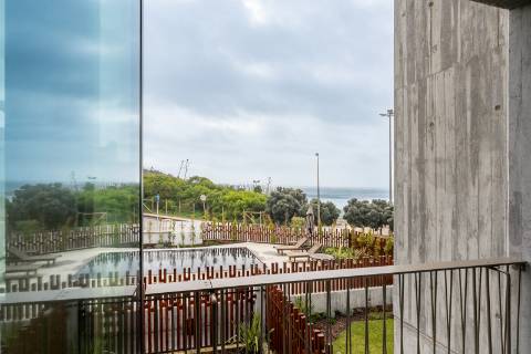Moradia T4+1 com vista mar no Estoril