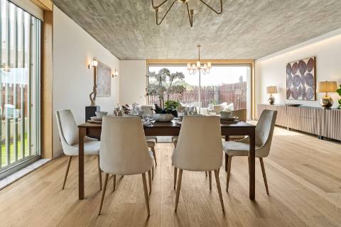 Moradias T3+1 com vista mar no Estoril