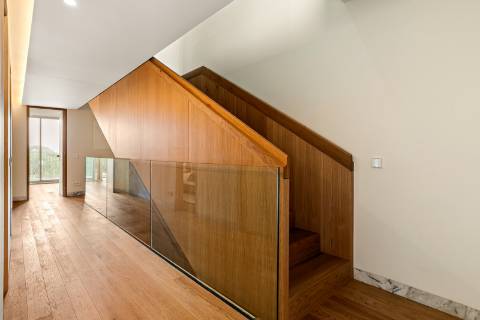 Moradias T3+1 com vista mar no Estoril