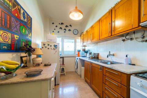 T1 em Campolide com estacionamento