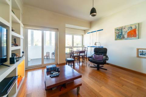 T1 em Campolide com estacionamento