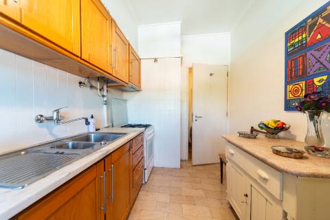 T1 em Campolide com estacionamento