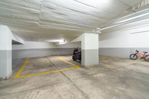 T1 em Campolide com estacionamento