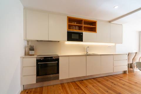 Apartamento T2 entre o Principe Real e Avenida da Liberdade