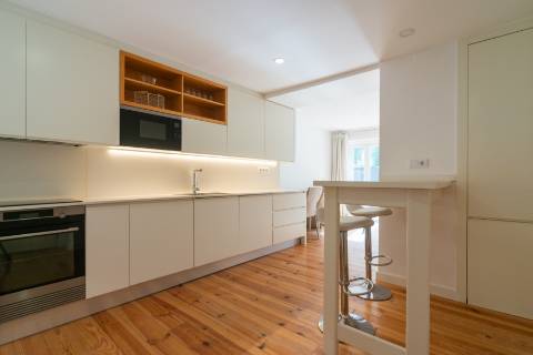 Apartamento T2 entre o Principe Real e Avenida da Liberdade