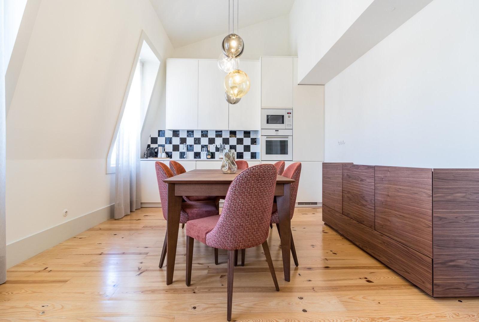 Apartamento T2 + 1 na Rua de Santa Justa