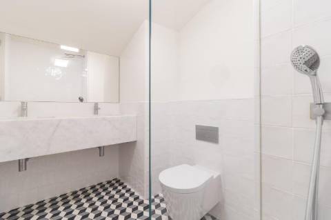 Apartamento T2 + 1 na Rua de Santa Justa