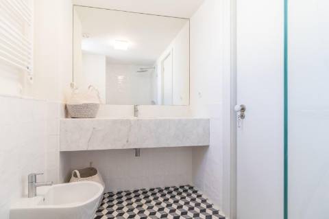 Apartamento T2 + 1 na Rua de Santa Justa