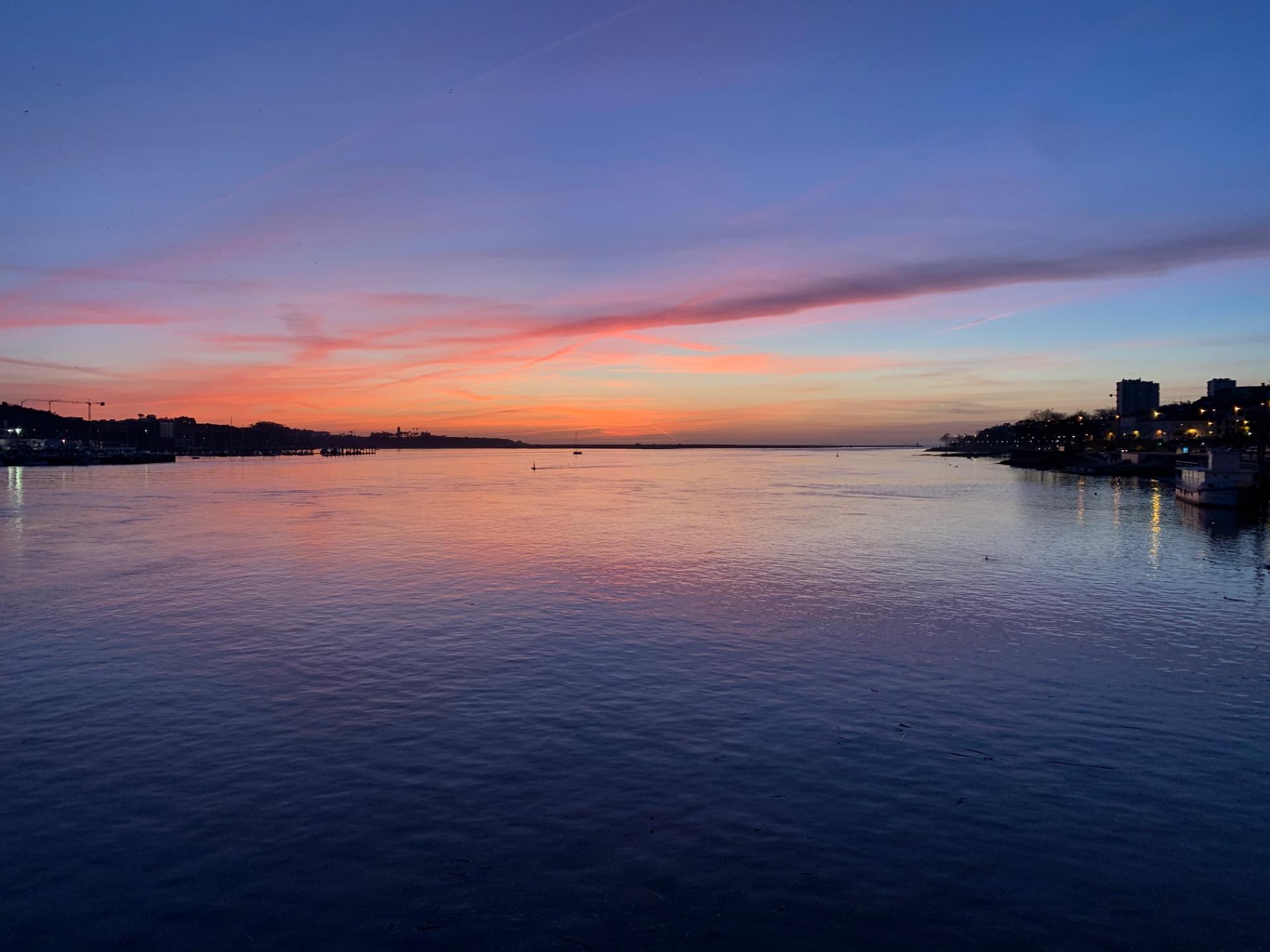 Apartamento T3 na primeira linha de Rio Douro