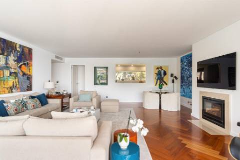 Apartamento T3 na primeira linha de Rio Douro