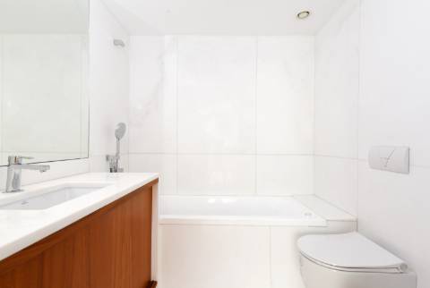 Apartamento T3 na primeira linha de Rio Douro