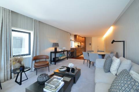 Apartamento T2 duplex com vista rio desafogada no Porto