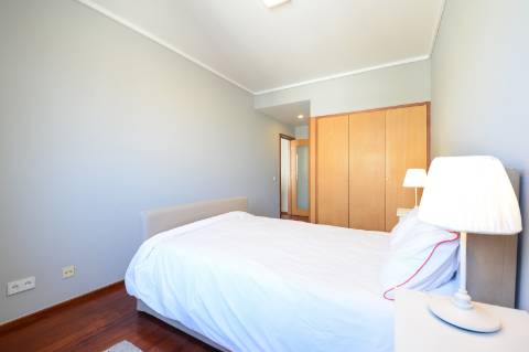 Apartamento T1 mobilado para arrendamento no Aviz, Porto