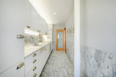 Apartamento T1 mobilado para arrendamento no Aviz, Porto