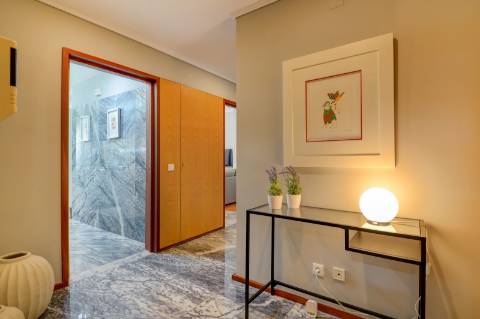 Apartamento T2 mobildo para arrendar no Aviz, Porto