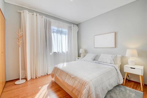 Apartamento T2 mobildo para arrendar no Aviz, Porto