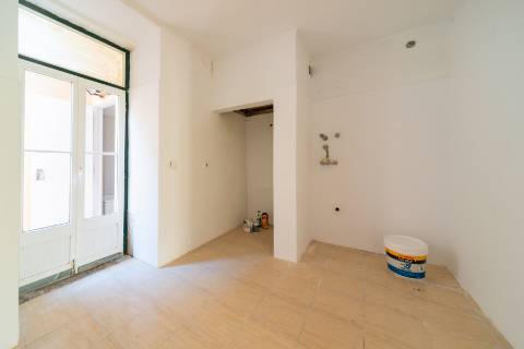 T2 +2 Campo de Ourique com cachet para obras