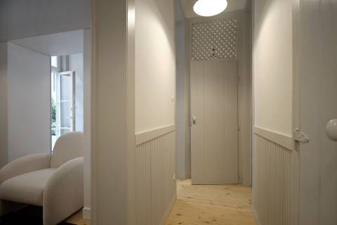 T2 + closet + Pateo. 75m2 area + 27m2 de Pateo totalmente renovada