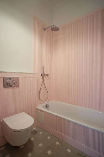T2 + closet + Pateo. 75m2 area + 27m2 de Pateo totalmente renovada