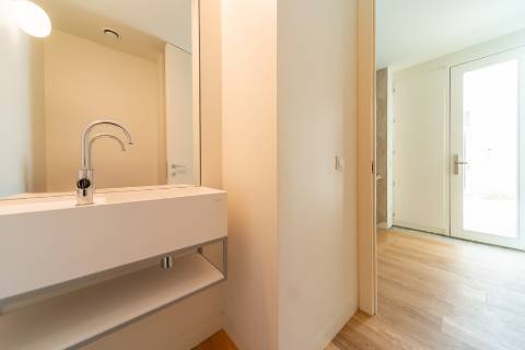 Apartamento T2 duplex mobilado, novo a estrear no Príncipe Real, Junto ao Jardim Botânico de Lisboa