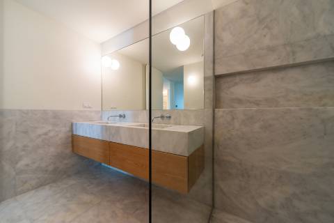 Apartamento T2 duplex mobilado, novo a estrear no Príncipe Real, Junto ao Jardim Botânico de Lisboa