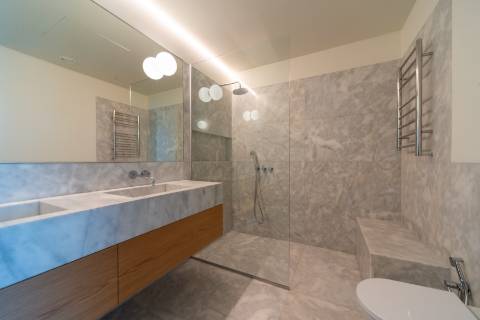 Apartamento T2 mobilado, novo a estrear no Príncipe Real, Junto ao Jardim Botânico de Lisboa