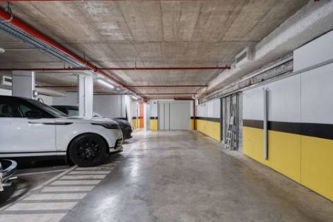 Apartamento Moderno T2 com Elevador, Garagem e Arrecadação na Estrela, Lisboa