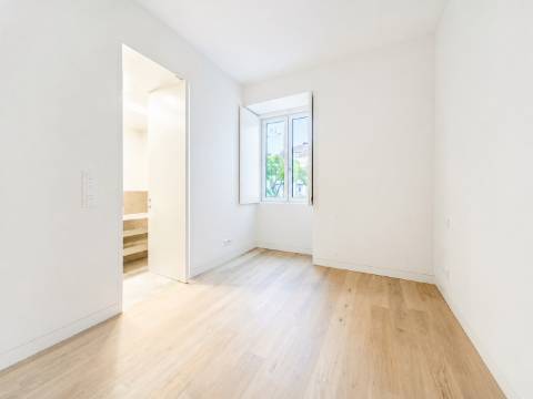 Apartamento T2 novo a estrear em Condomínio fechado na Estrela