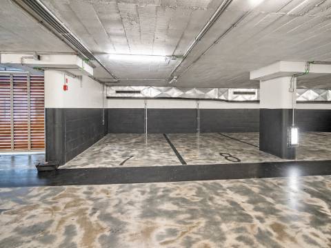 Apartamento T2 novo a estrear em Condomínio fechado na Estrela