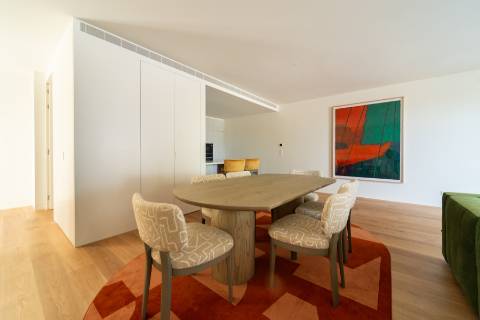 Apartamento T2 mobilado, novo a estrear no Príncipe Real, Junto ao Jardim Botânico de Lisboa
