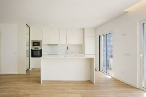 Apartamento T2 - Frente Mar, Quarteira