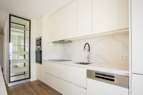 Apartamento T2 - Frente Mar, Quarteira