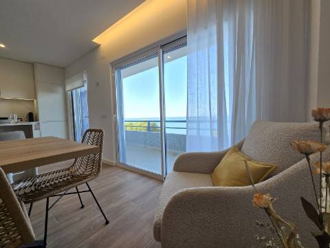 Apartamento T2 - Frente Mar, Quarteira