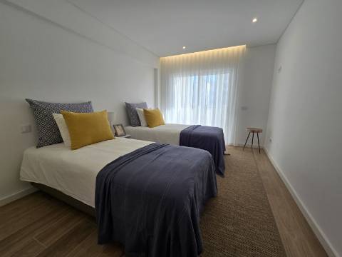 Apartamento T2 - Frente Mar, Quarteira