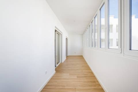 Apartamento T2 - Frente Mar, Quarteira