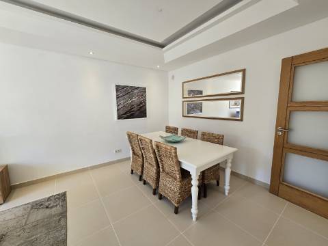 Moradia em banda V3 - The Crest