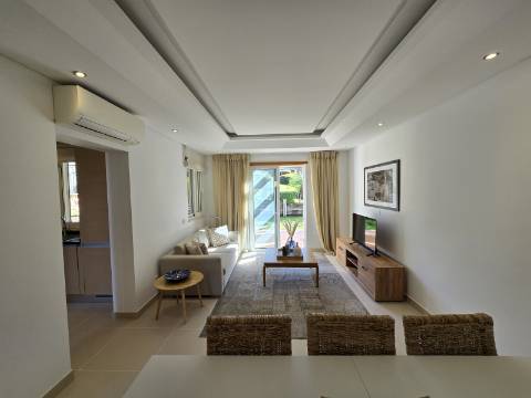 Moradia em banda V3 - The Crest